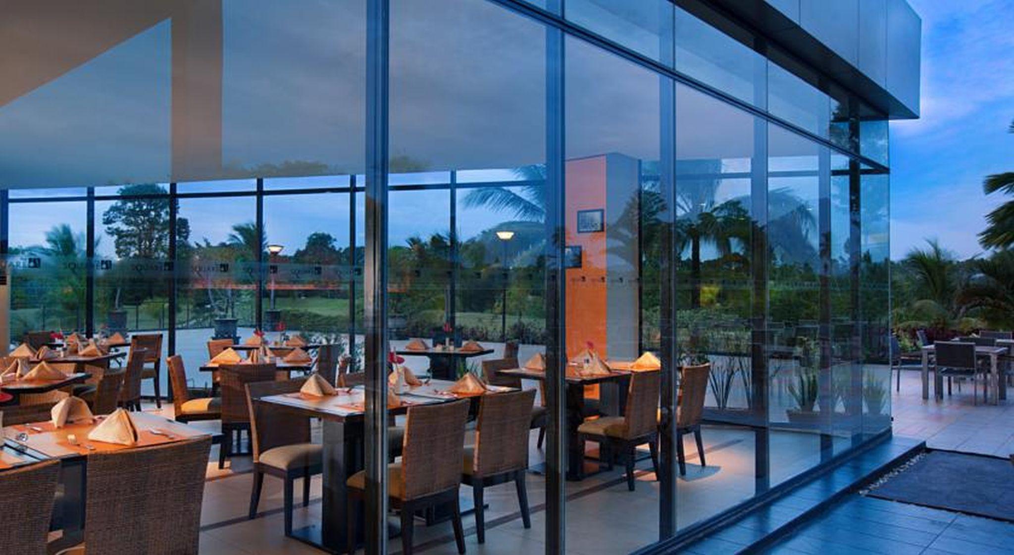 Novotel Manado Golf Resort & Convention Center Extérieur photo