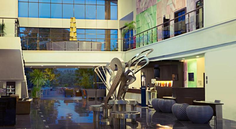 Novotel Manado Golf Resort & Convention Center Extérieur photo