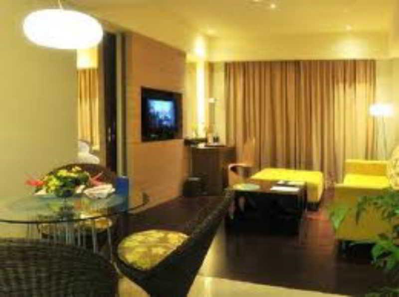 Novotel Manado Golf Resort & Convention Center Extérieur photo