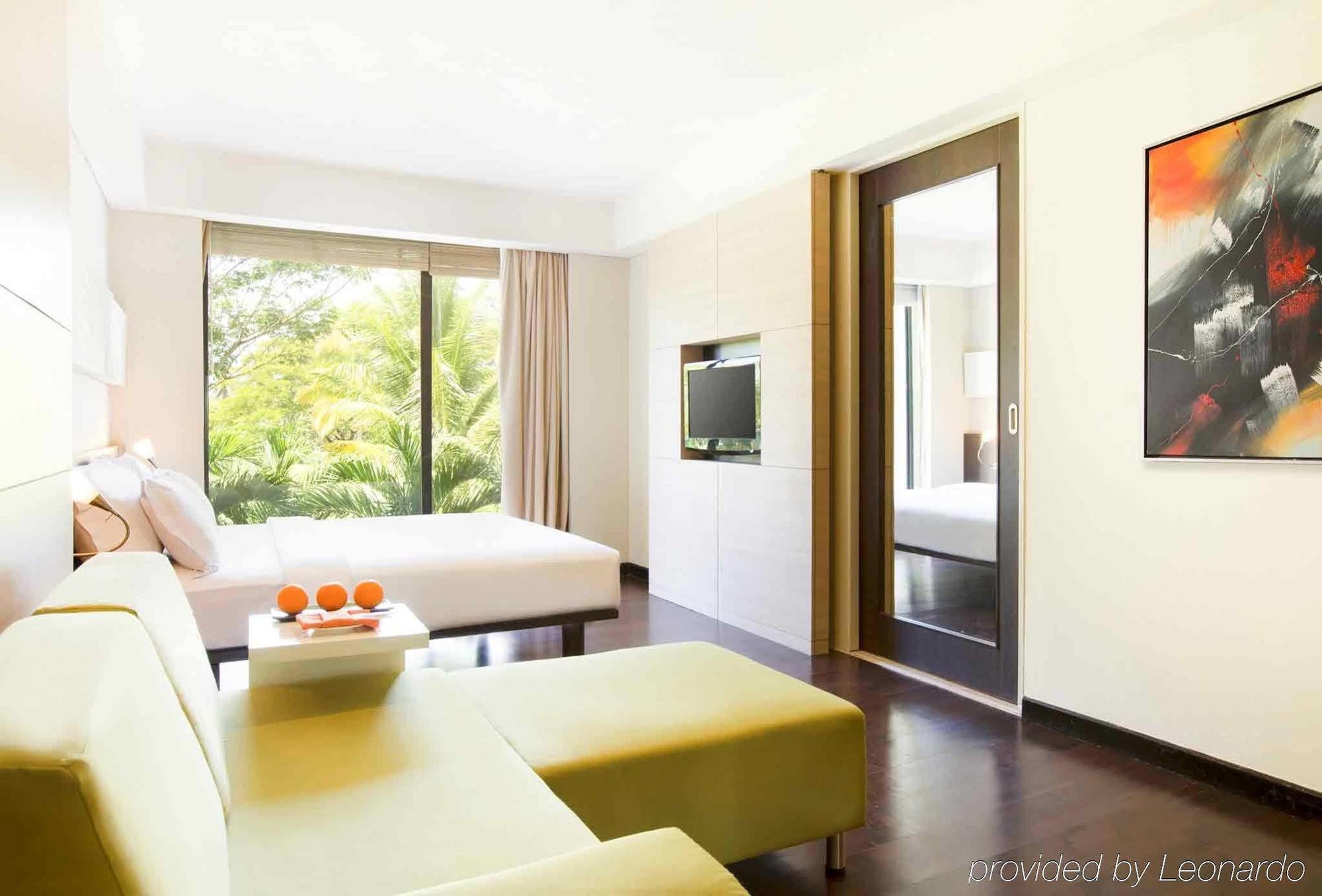 Novotel Manado Golf Resort & Convention Center Extérieur photo