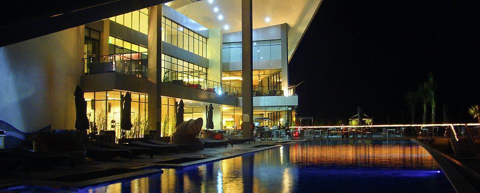Novotel Manado Golf Resort & Convention Center Extérieur photo
